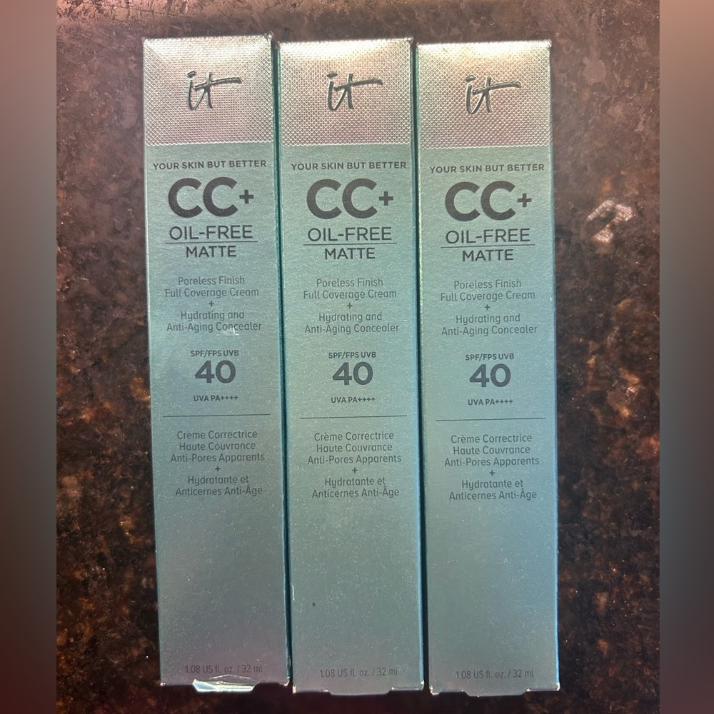 It Cosmetics CC Set of 3 /Medium-Tan Oil Free Matte / NIB  / MSRP $147